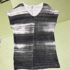 ZARAのカットソーのサムネイル