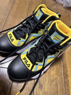 FILA ハイカットスニーカー 黒/黄色のサムネイル