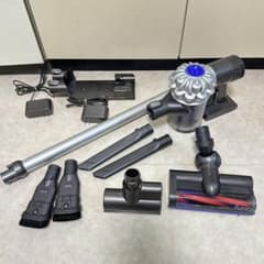 訳ありジャンク】ダイソン DC62 コードレス掃除機 W充電器・パーツ多数