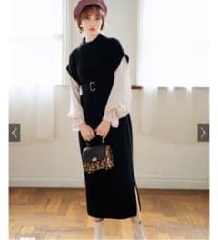 ニットワンピースのサムネイル