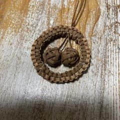 ねじねじさくらんぼ山葡萄皮ペンダントのサムネイル
