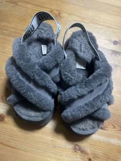 ugg ファーサンダル　厚底　グレー　入手困難のサムネイル