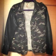 3月1日2日限定価格WEGO☆迷彩柄ジャケットのサムネイル