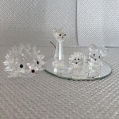 スワロフスキー、ネコ、ネズミ、ハリネズミの置物3点セット SWAROVSKI スワロフスキー ネコ、 ネズミ、 ハリネズミ大小 - メルカリ