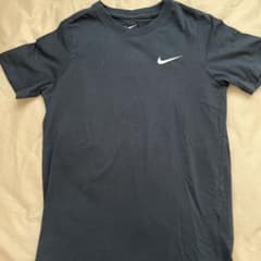 NIKE ナイキ　Tシャツ　140のサムネイル