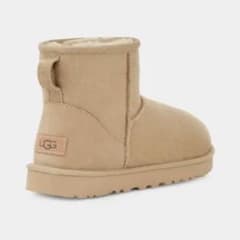 UGG クラシックミニ Ⅱ ムートンブーツのサムネイル