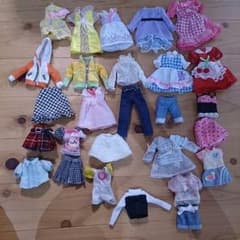 リカちゃん人形の洋服のサムネイル
