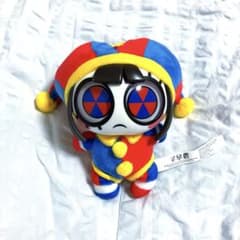 ポムニ Iconic ぬいぐるみ ペンダント Pomni Series - メルカリ