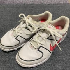 ナイキ　ゴルフシューズ　22.5㎝のサムネイル