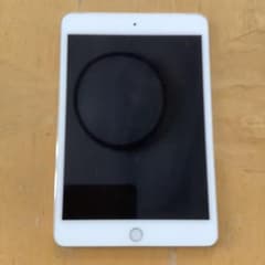 Apple iPad mini 4 64GB Wi-Fi-セルラー・シルバーのサムネイル