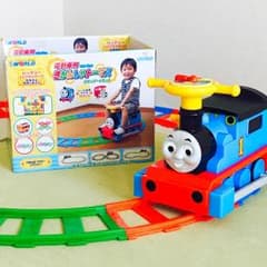 乗って遊べる♪電動トーマスおもちゃのサムネイル