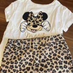 H&M ミニーちゃん　120  Tシャツ　スカートのサムネイル
