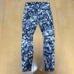 lululemon ルルレモン レギンス 総柄 ヨガウェア ブラック系 - メルカリ