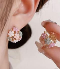 【新品未開封】フラワーモチーフ フープピアス パステルカラーのサムネイル