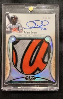 Topps Tier One Adam Jones 直筆サインカード 01/10のサムネイル
