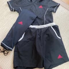 adidas アディダスのサムネイル