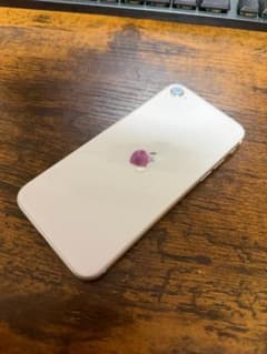 リフレッシュ品 Apple iPhone se3 64GBのサムネイル
