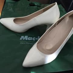 マウジー白パンプスのサムネイル