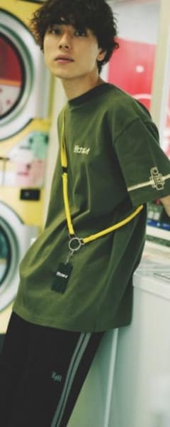 PBLIM/サウナボーイコラボスマホショルダー