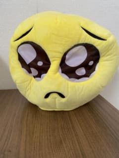 ぴえん　被り物のサムネイル