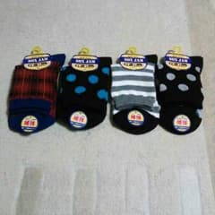 新品～19㎝から21㎝男の子キッズ靴下4足セットです。のサムネイル
