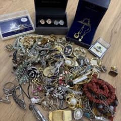慧*プ様 遺品アクセサリーまとめ整理 慧*プ様 遺品整理アクセサリーまとめ売り - メルカリ