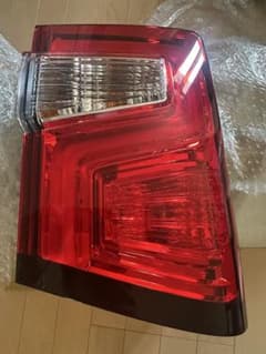 三菱 デリカd5 テールランプ 8330B138 三菱 デリカd5 テールランプ 8330B138 - メルカリ