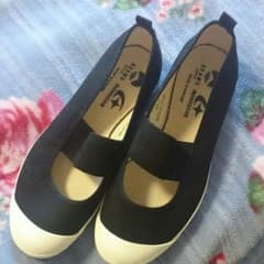 ※美品上履き、お値下げしましたお洒落で履きやすいです。のサムネイル