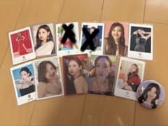 TWICE ナヨン トレカ 缶バッジ セットのサムネイル
