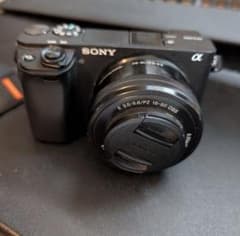 SONY a6400 バッテリー2個+ 充電器+ PZ 16-50mm レンズ付 - メルカリ