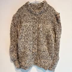 希少✨ベージュ系 ケーブル編み 長袖ニットセーター　カジュアル　シンプル