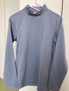 スポーツウエア　プーマハイネックTシャツのサムネイル
