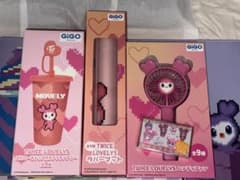 GiGO限定】TWICE LOVELYS モモ モブリー4点セット - メルカリ