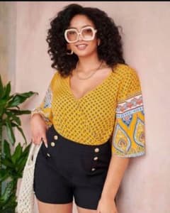 SHEIN 花柄ロンパース　専用のサムネイル