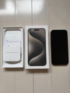 iPhone 15 Pro ナチュラルチタニウム 256GB ひび割れ有りのサムネイル
