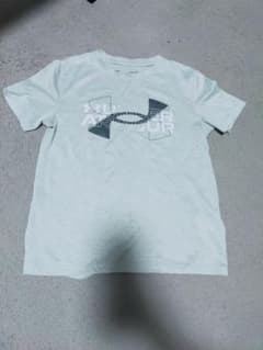 Under Armour ライトグレー Tシャツ YMDのサムネイル