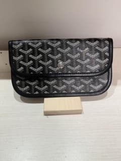 値下げしました☆ゴヤール goyard バック付属ポーチ - メルカリ