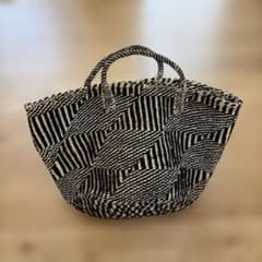 かぐれ アフリカンスクエア アクリルサイザルバッグ 未使用品 - メルカリ