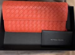 Bottega Veneta 編み込みオレンジ長財布のサムネイル