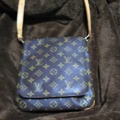 ging様専用！！  LOUIS VUITTONのサムネイル
