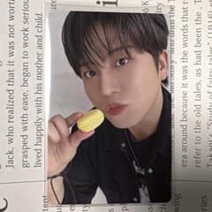 ATEEZ ジョンホ マカロン トレカ Lemon dropのサムネイル