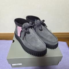 【未使用】 エミ クラークス コラボ スエード ワラビー 厚底 23cm ブーツ エミ クラークス コラボ スエード ワラビー 厚底 23.5cm ブーツ - メルカリ