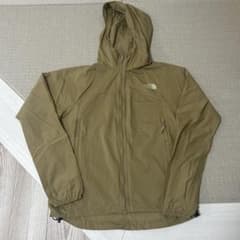THE NORTH FACE ベージュジャケット Mのサムネイル