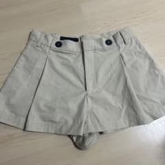 ZARA ベージュ プリーツ ミニスカートのサムネイル