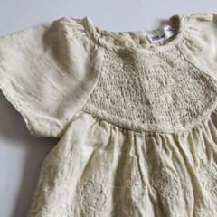 ZARA 花柄刺繍ワンピースのサムネイル