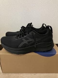 ASICS GEL-KAYANO 32ブラックのサムネイル