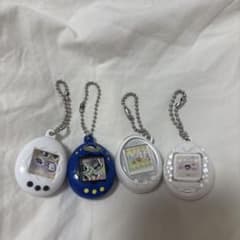 たまごっち ミニチュアチャーム 4種セットのサムネイル