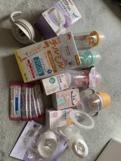 哺乳瓶　マグ　搾乳器　ミルク　セットのサムネイル