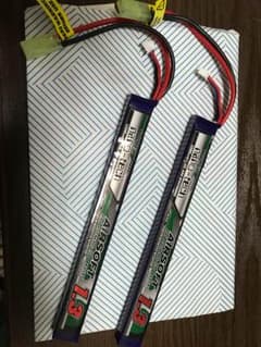 リポバッテリー7.４V 1300mA２本セット（値下げなし）のサムネイル
