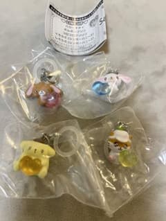 【新品】サンリオ エモきゅん めじるしアクセサリーのサムネイル